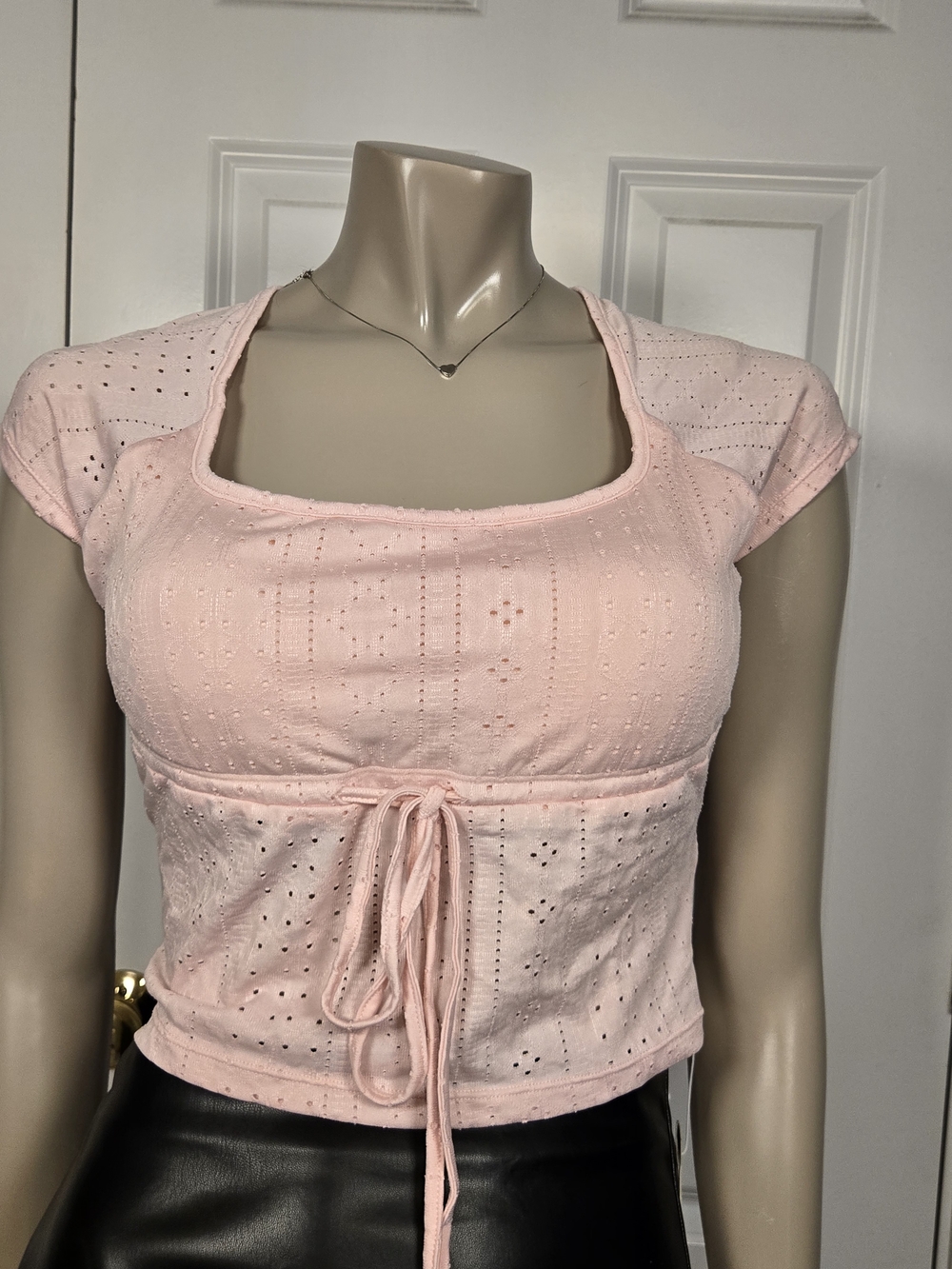 NWT HALARA Light Pink Eyelet Tie-Front Crop Top
